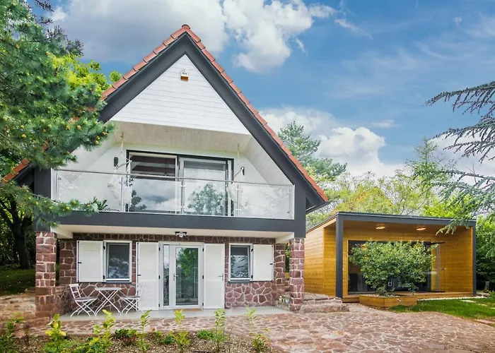 Csipetnyi Csoda Vendeghaz Ferienhaus